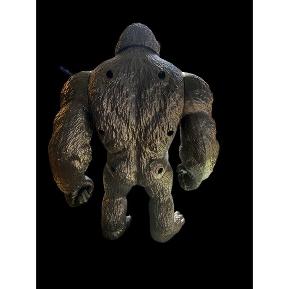 Giant King Kong Action Figure 2020 Playmates 11 Inch Skull Island - Picture 2 of 4